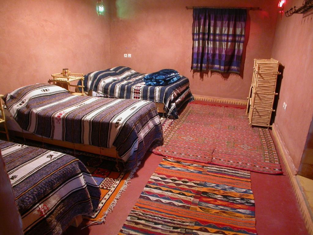 Maison D'Hotes Agdal Telouet Tiguidert Habitación foto
